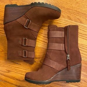 EUC Sorel Waterproof Boots, Brown